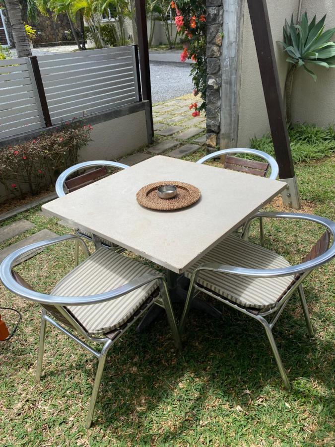 Turquoise Bay Beach Apartments Trou D'Eau Douce Ngoại thất bức ảnh